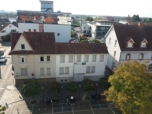 Blick auf das Jägerhaus vom Rathaus Ober-Roden